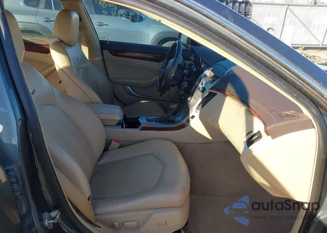 2010 Cadillac Cts Luxury z USA, uszkodzony, nr VIN 1G6DH5EG1A0125106